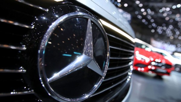 Mercedes-Benz-1632540447