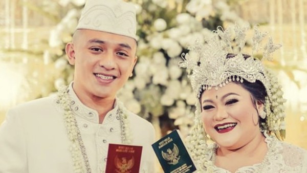 Olivia Nathania bersama suaminya, Rafly N Tilaar (net)-1632805556