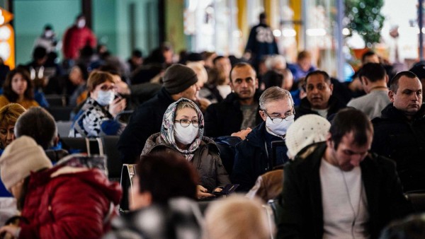 Pelonggaran mobilitas masyarakat telah memicu lonjakan kasus covid-19 di Eropa-1635334812