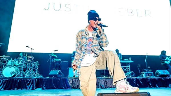 Justin Bieber (Instagram)-1637591509