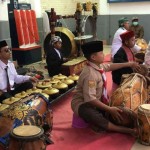 Penampakan mayat anak-anak di Stasiun Cirebon, dalam rangka memperingati Hari Pahlawan di Cirebon, Jawa Barat, Kamis (10/11/2022). ANTARA/Ho-Humas KAI Cirebon-1668133887