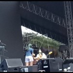 Aksi melamar di panggung hebohkan konser Hindia di Synchronize Fest-1693706211