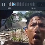 Seorang pria melakukan pemalakan terhadap sopir bus-1714118509