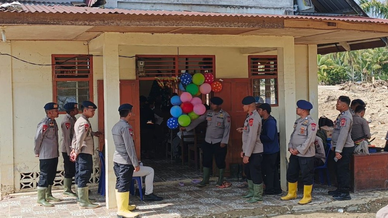 Polri memprioritaskan pemenuhan kebutuhan dasar masyarakat guna mendukung keberlangsungan aktivitas keagamaan menjelang Natal 2025. (Foto: Istimewa)