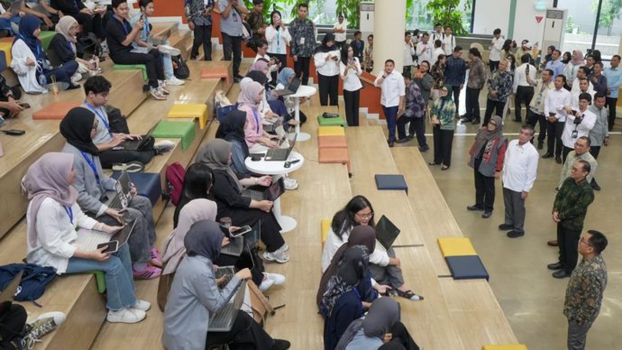 Pemerintah berencana melanjutkan program pemagangan pasional pada 2026,kuota yang disiapkan minimal 100.000 peserta.