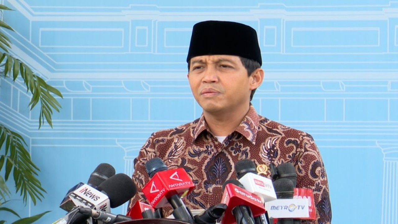 Menteri Kehutanan (Menhut) Raja Juli Antoni usai mengikuti rapat terbatas yang dipimpin Presiden Prabowo Subianto di Istana Kepresidenan, Jakarta, Kamis (12/3/2026).  (Foto: Dok/Istimewa/Bakom RI)