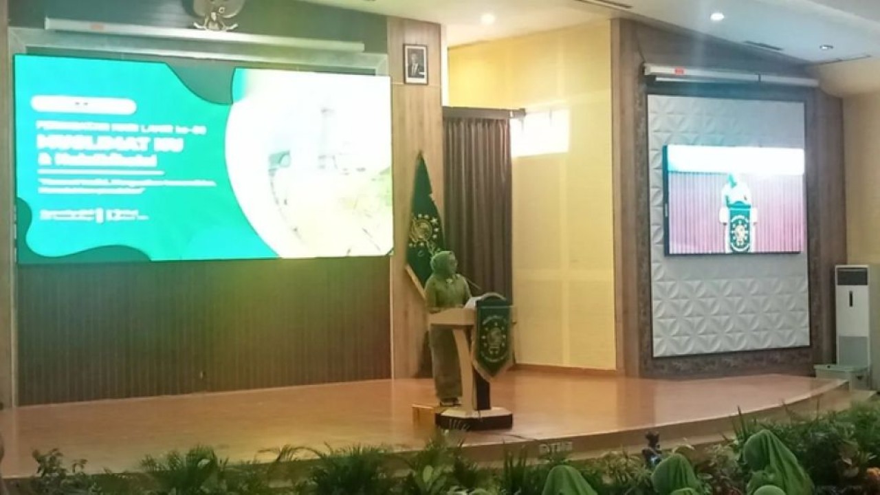 Menteri Pemberdayaan Perempuan dan Perlindungan Anak Arifatul Choiri Fauzi saat sambutan pada acara Harlah Muslimat NU ke-80 di UIN Sunan Kalijaga Yogyakarta. Minggu 12 April 2026. (Foto: ANTARA/Hery Sidik)