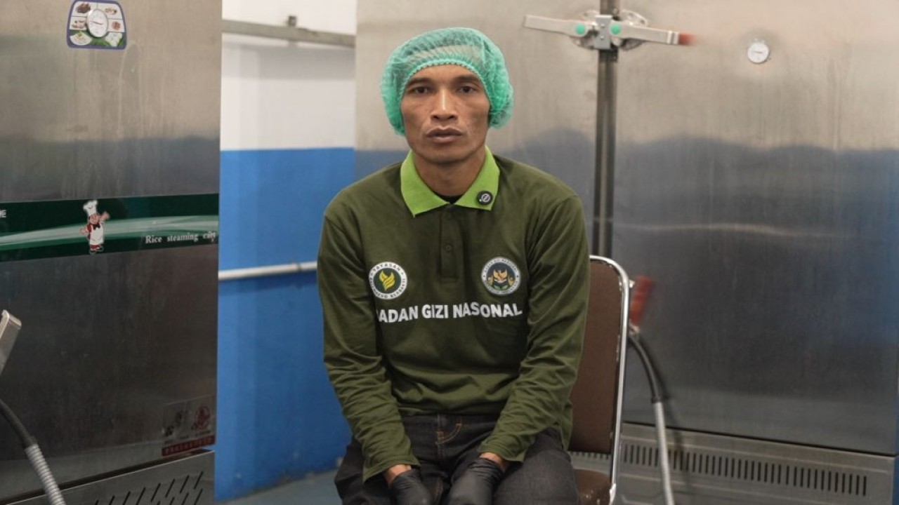 Susanto diterima di dapur MBG di SPPG Pojok, Mojogedang, Karanganyar, Jawa Tengah. (Foto: Dok/Istimewa/Bakom RI)