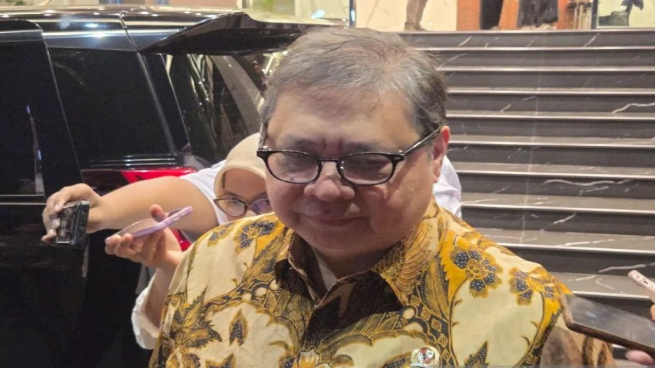 Menteri Koordinator (Menko) Bidang Perekonomian Airlangga Hartarto saat ditemui di Kantor Kementerian Koordinator Bidang Perekonomian, Jakarta, Senin (22/6/2026). (Foto: ANTARA/Bayu Saputra)