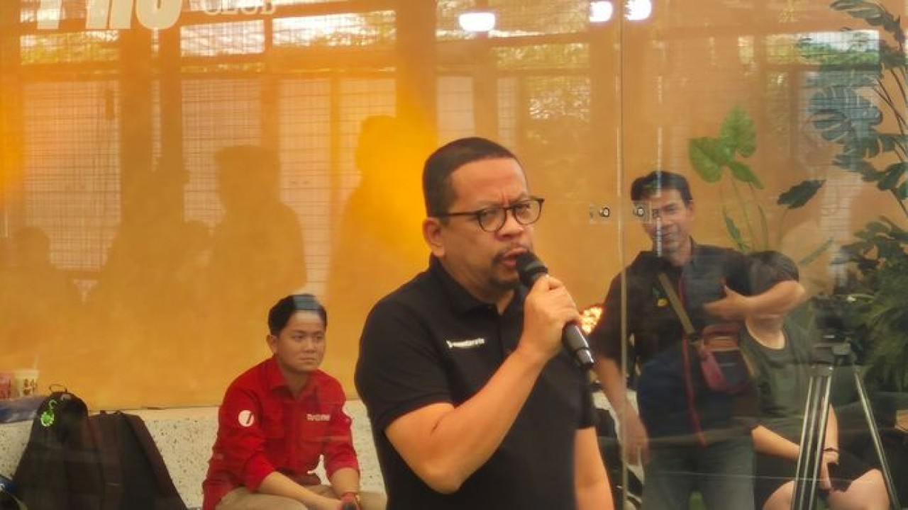 Kepala Badan Komunikasi Pemerintah (Bakom) Muhammad Qodari merespons sorotan terhadap pengangkatan sejumlah komisaris Badan Usaha Milik Negara (BUMN). (Ntvnews.id-Muslimin Trisyuliono)