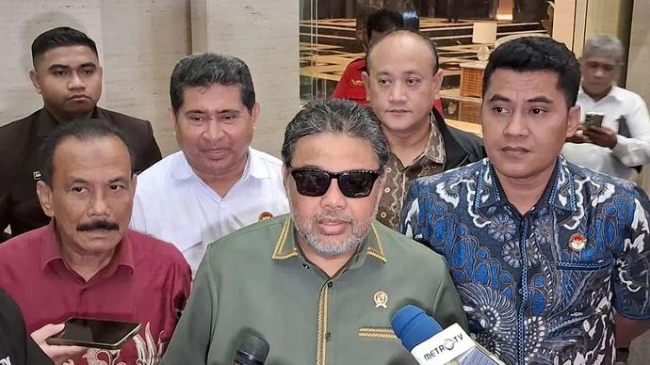 Penasihat Khusus Presiden Bidang Ketenagakerjaan dan Kesejahteraan Buruh Said Iqbal diwawancarai cegat di Wisma Danantara, Jakarta, Rabu, 1 Juli 2026 (Antara)