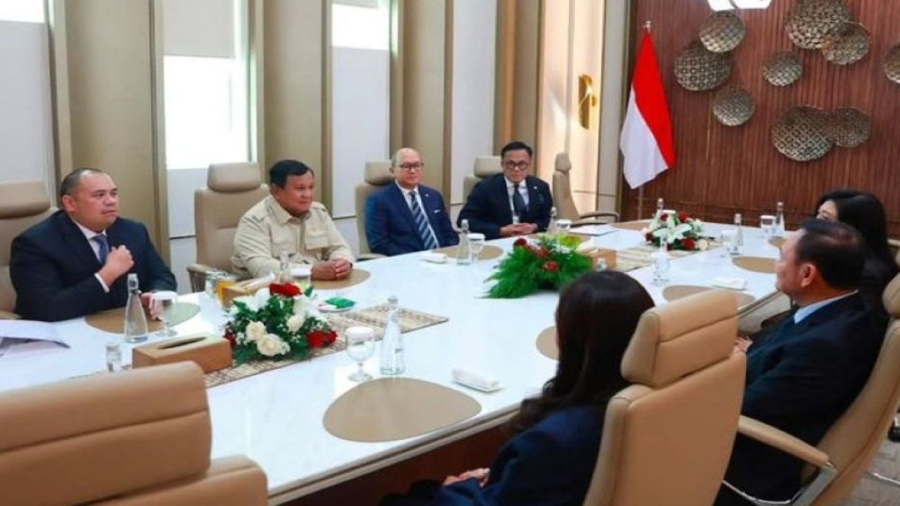 Presiden Prabowo Subianto melakukan pertemuan dengan tiga mantan Perdana Menteri Thailand, yakni Thaksin Shinawatra, Yingluck Shinawatra, dan Paetongtarn Shinawatra, di Gedung Danantara. (Foto: Istimewa)