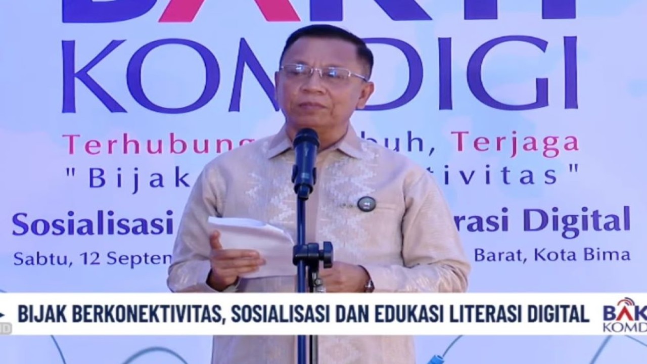 Wali Kota Bima, H. A. Rahman H. Abidin memberikan sambutan pada kegiatan sosialisasi edukasi digital hasil kolaborasi BAKTI Komdigi dan Nusantara TV
