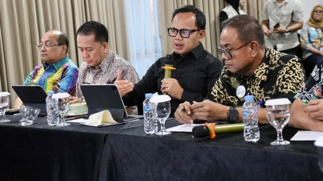 Wamendagri Bima Arya Tegaskan Pemerintah Pusat Terus Matangkan Kebijakan untuk Perkuat Ekonomi Daerah (DOK WAMENDAGRI)